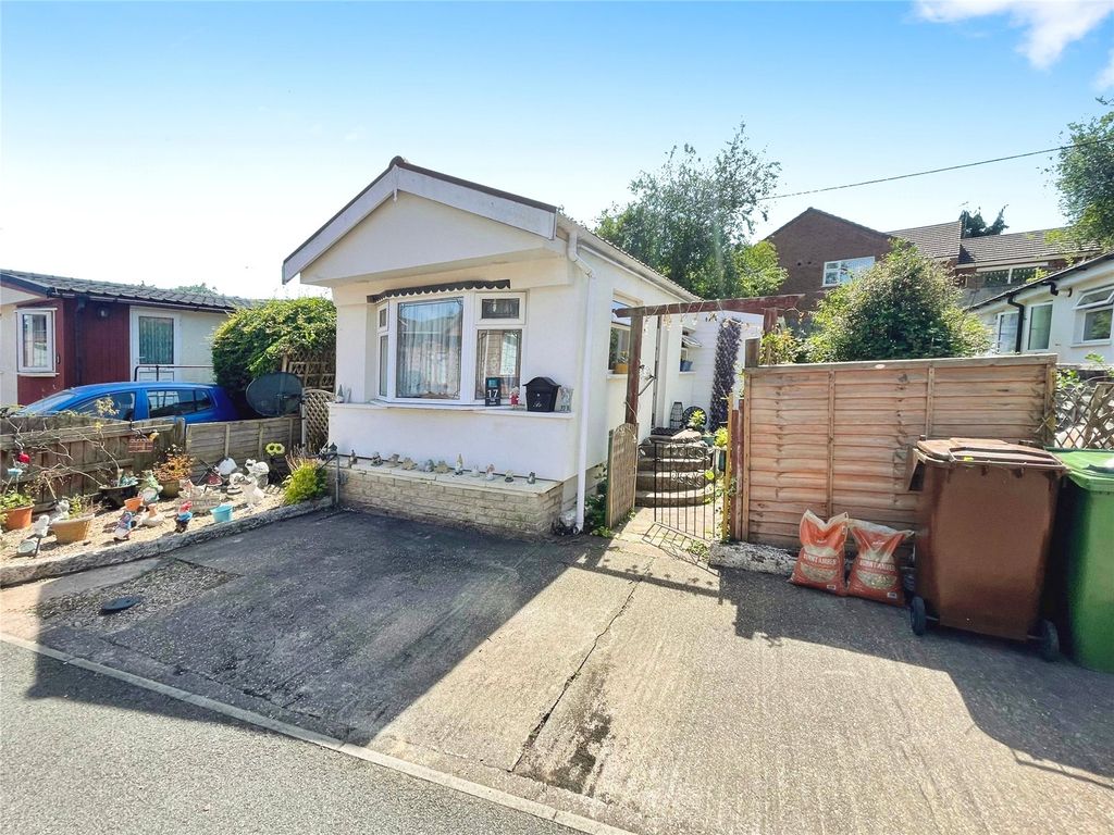 Property photo 1 of 10 External