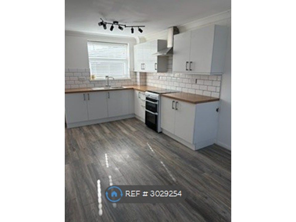 Property photo 1 of 14 Kitchen