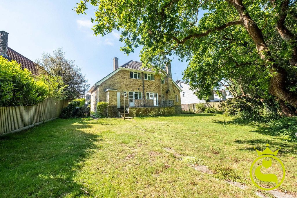Property photo 2 of 16