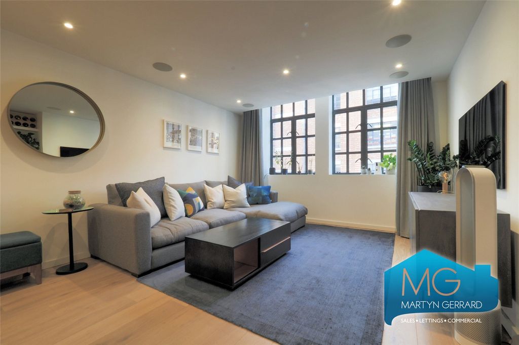 Property photo 2 of 17 Picture No. 12