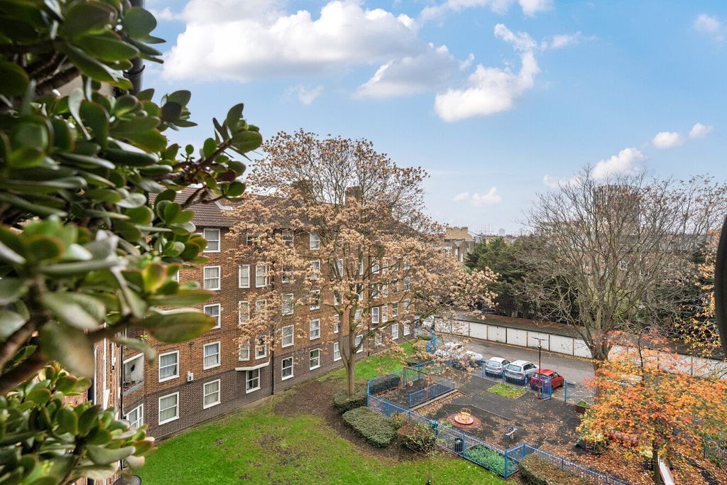 Property photo 3 of 16 Picture No. 07