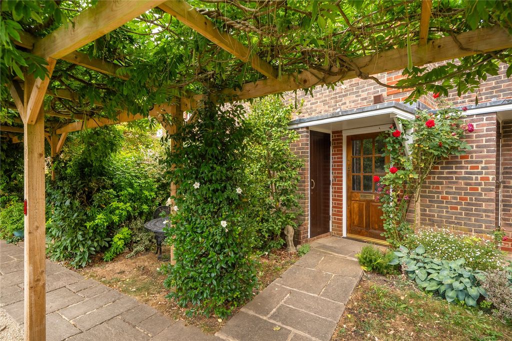 Property photo 1 of 25 Front