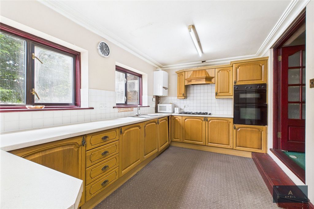 Property photo 3 of 37 Picture No. 59