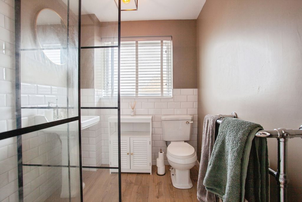 Property photo 2 of 20 Pbox-Img.Jpg