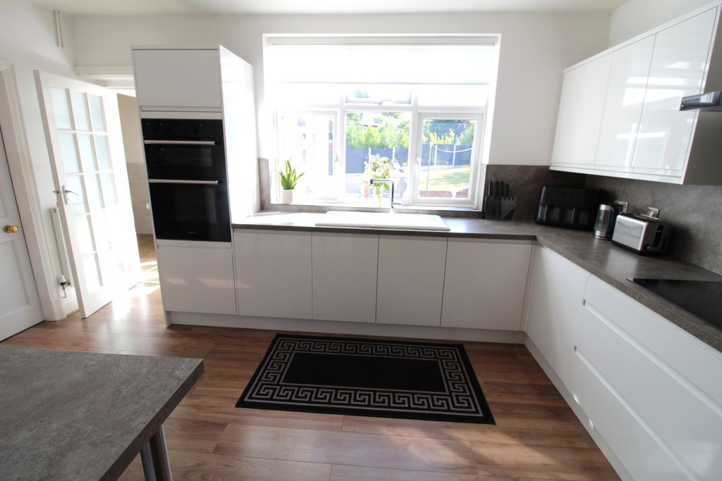 Property photo 2 of 38 Img_7650