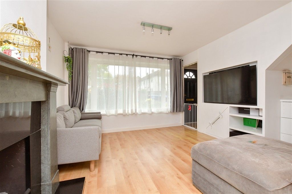 Property photo 3 of 10 Lounge / Diner