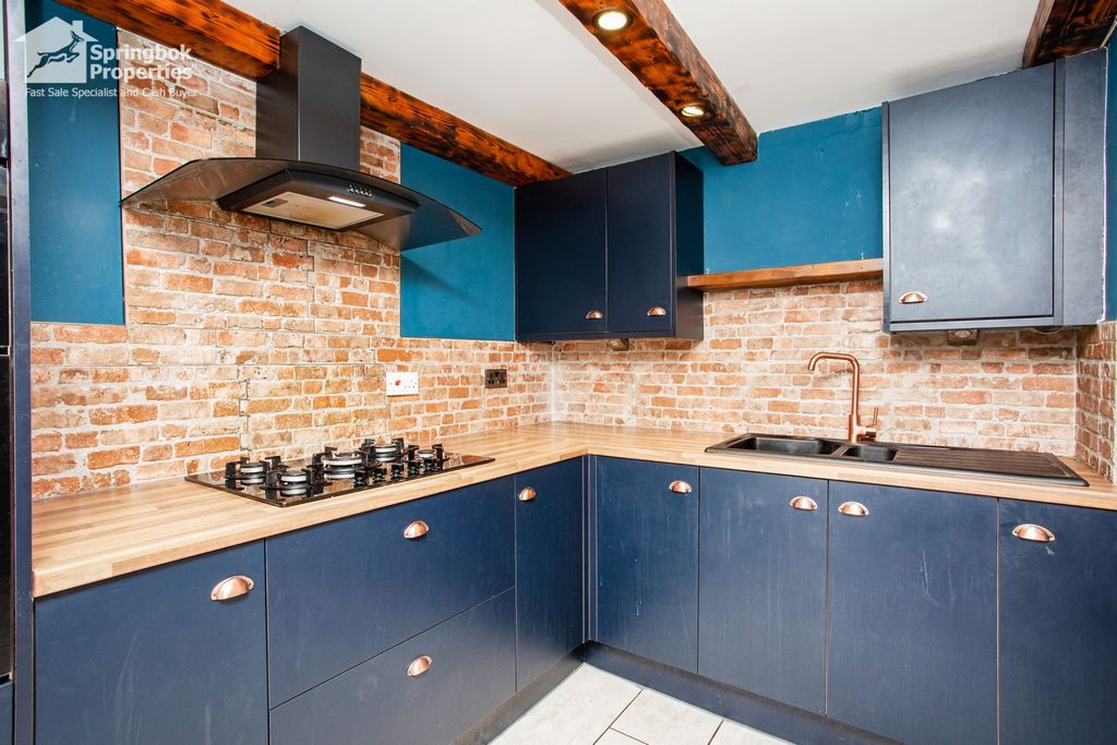 Property photo 2 of 16 Image 1