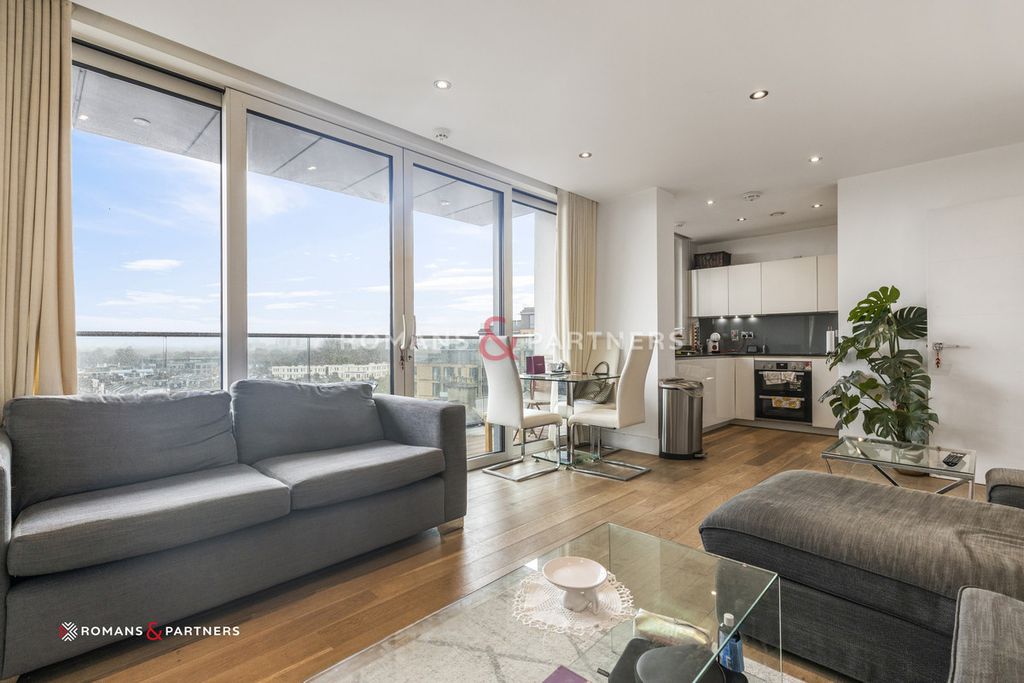 Property photo 3 of 15