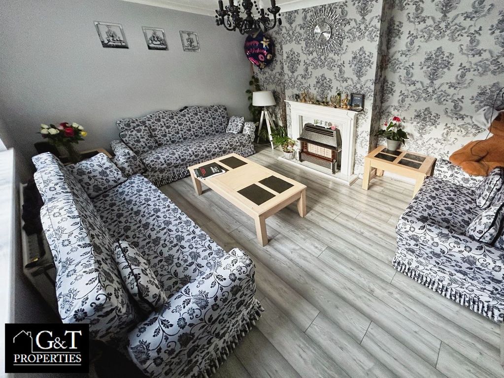 Property photo 3 of 17