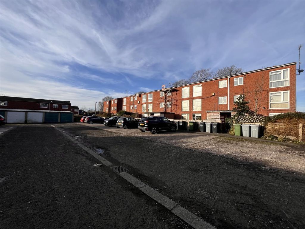 Property photo 2 of 3