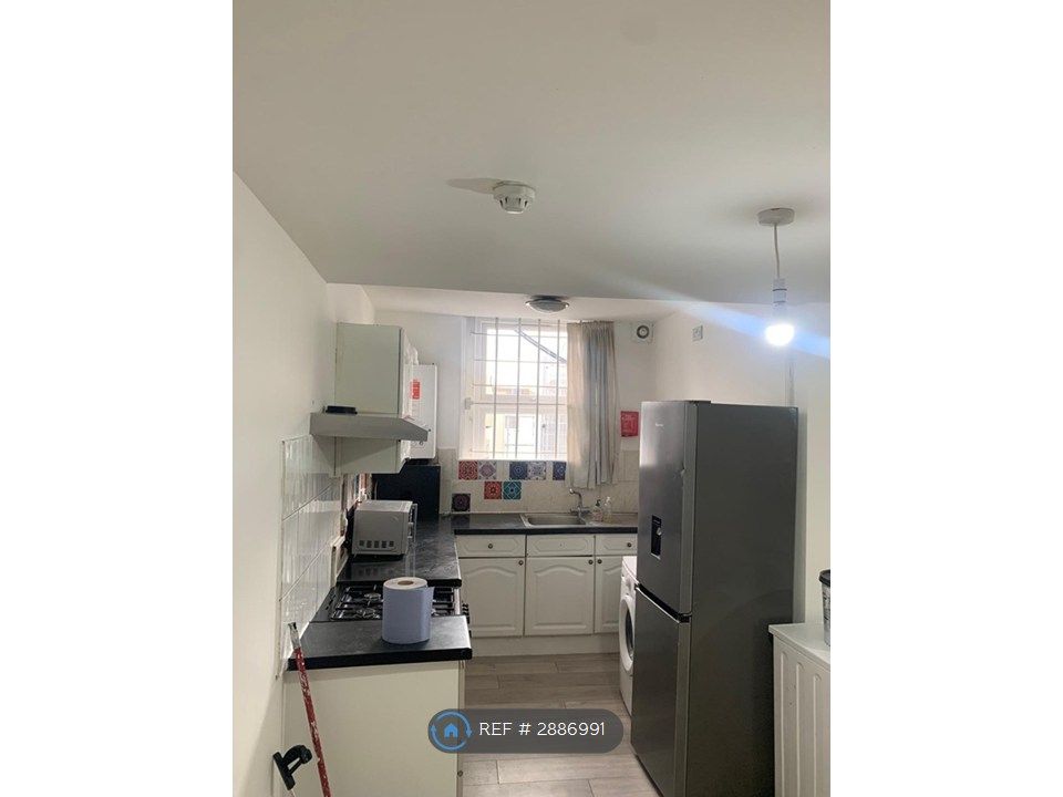 Property photo 2 of 4