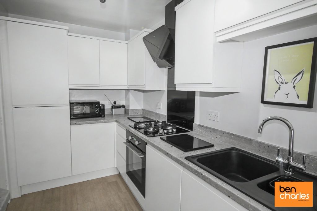 Property photo 3 of 8 Picture No. 06