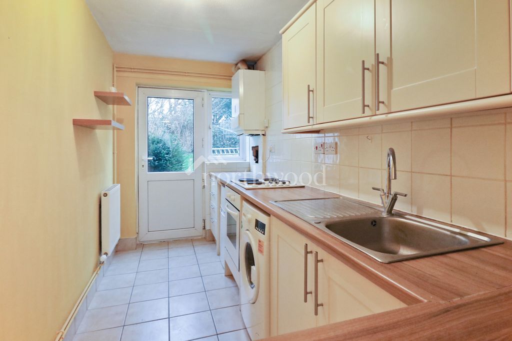 Property photo 3 of 13