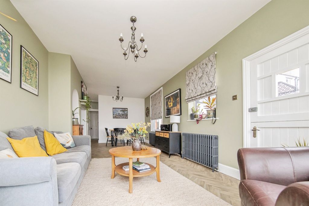 Additional image 5 of 6 bed semi-detached house for saleFronks Road, Harwich CO12