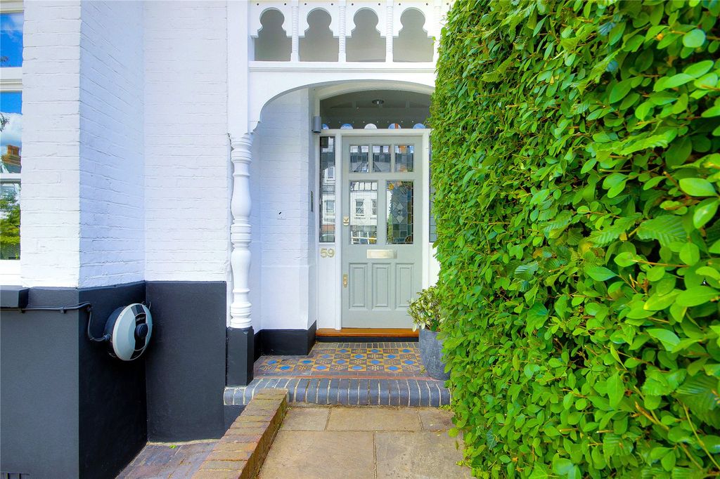 Property photo 3 of 41 Picture No. 07