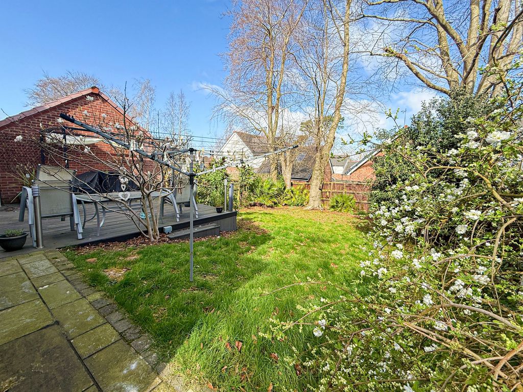 Property photo 3 of 21