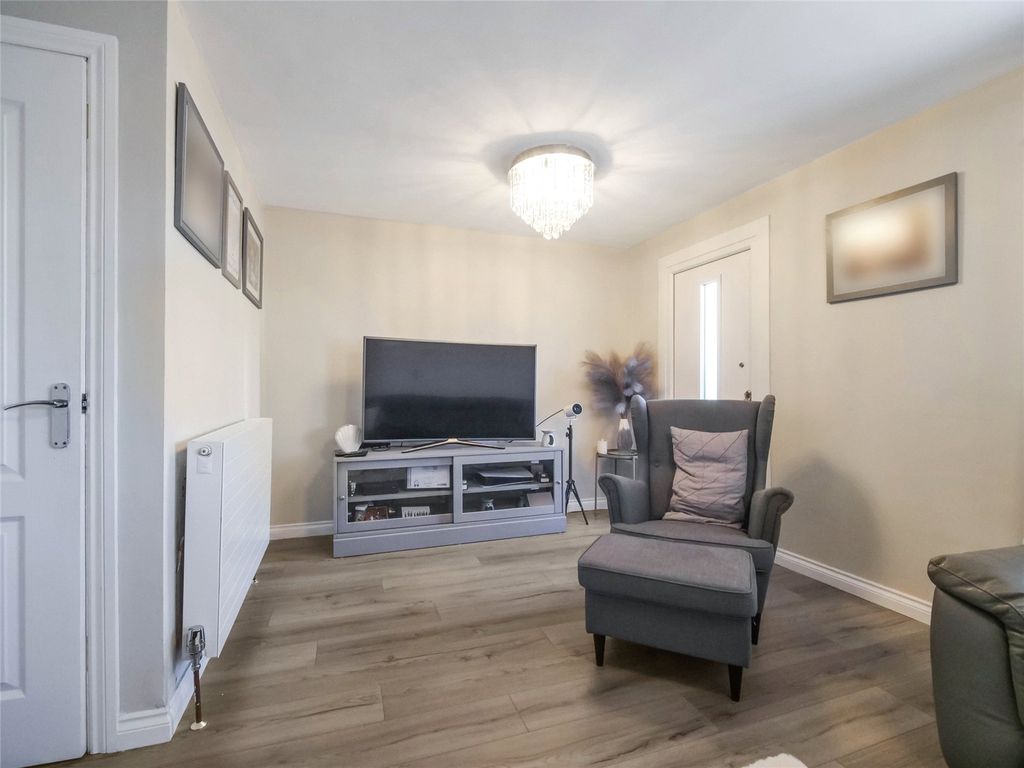 Property photo 3 of 15 Picture No. 03