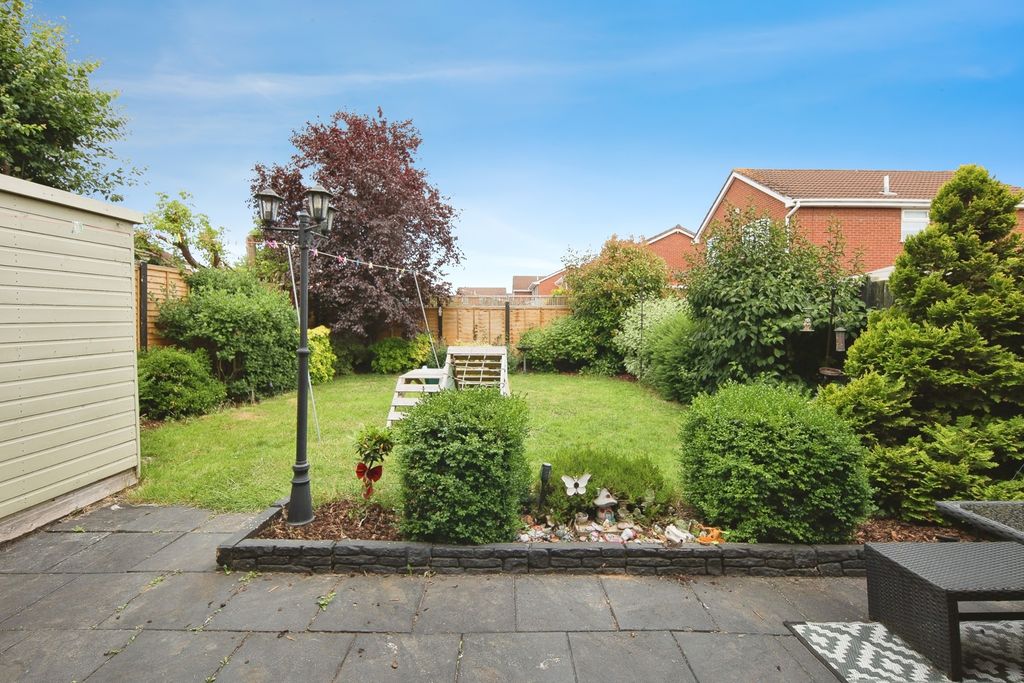 Property photo 2 of 17 Photo