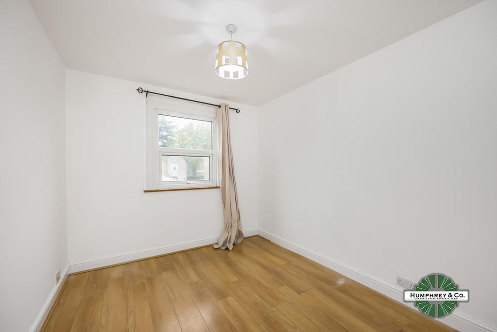 Property photo 3 of 21 Melbourne Road -007.Jpg