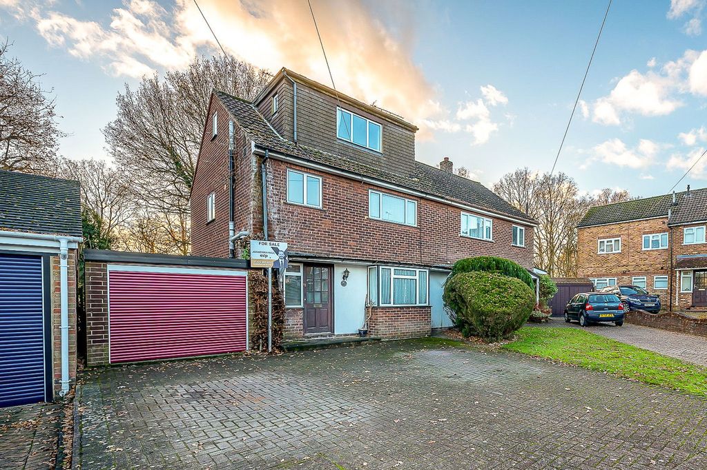 Property photo 2 of 48