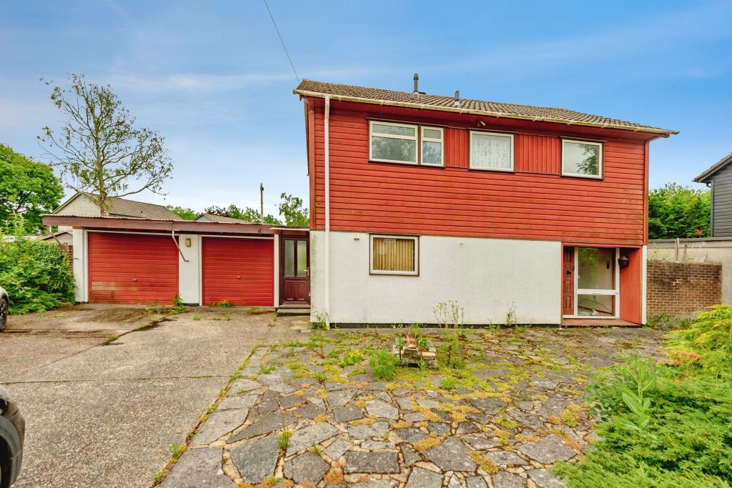 Property photo 2 of 18