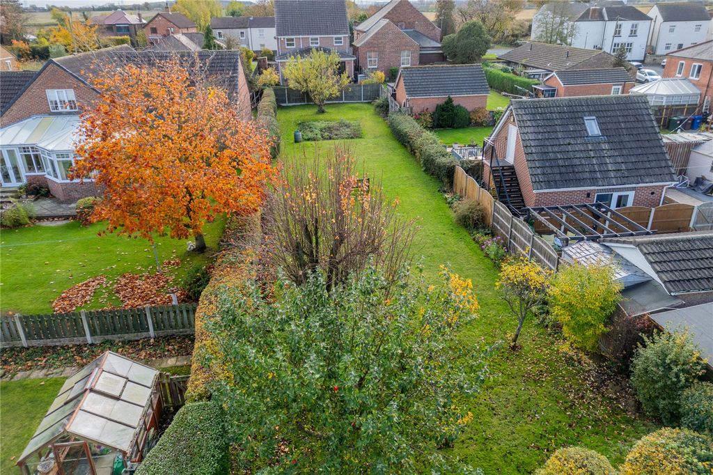 Property photo 2 of 25 Picture No. 01