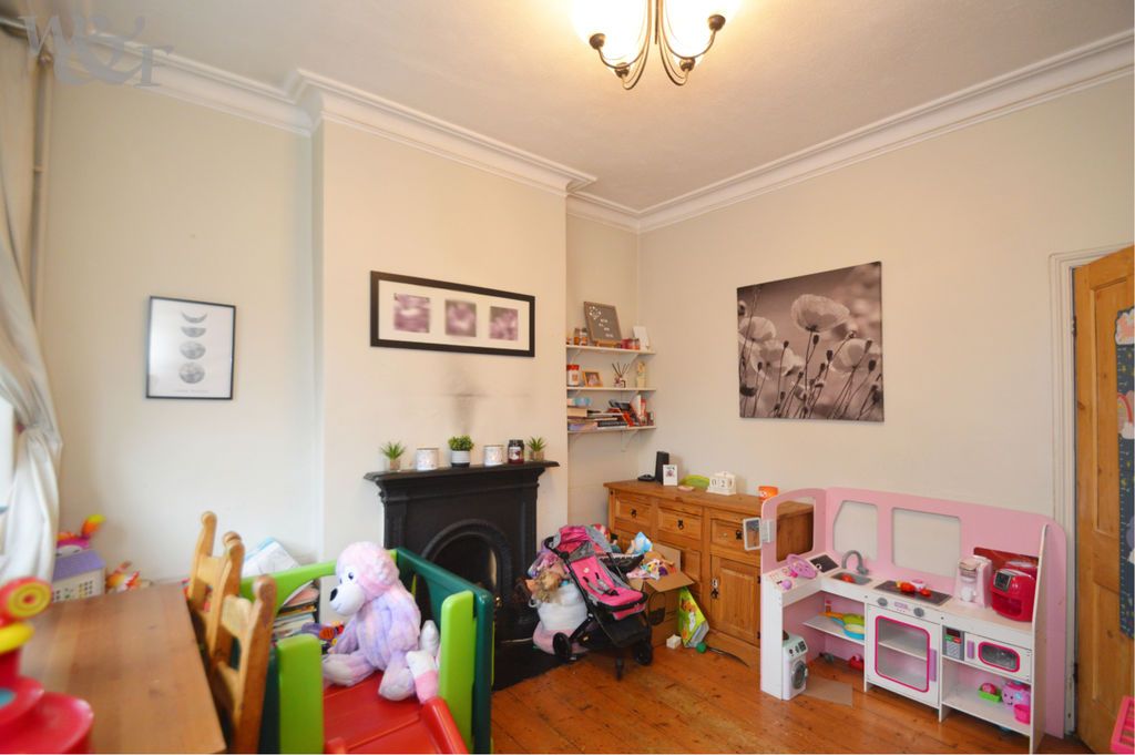Property photo 3 of 23 Photo 11