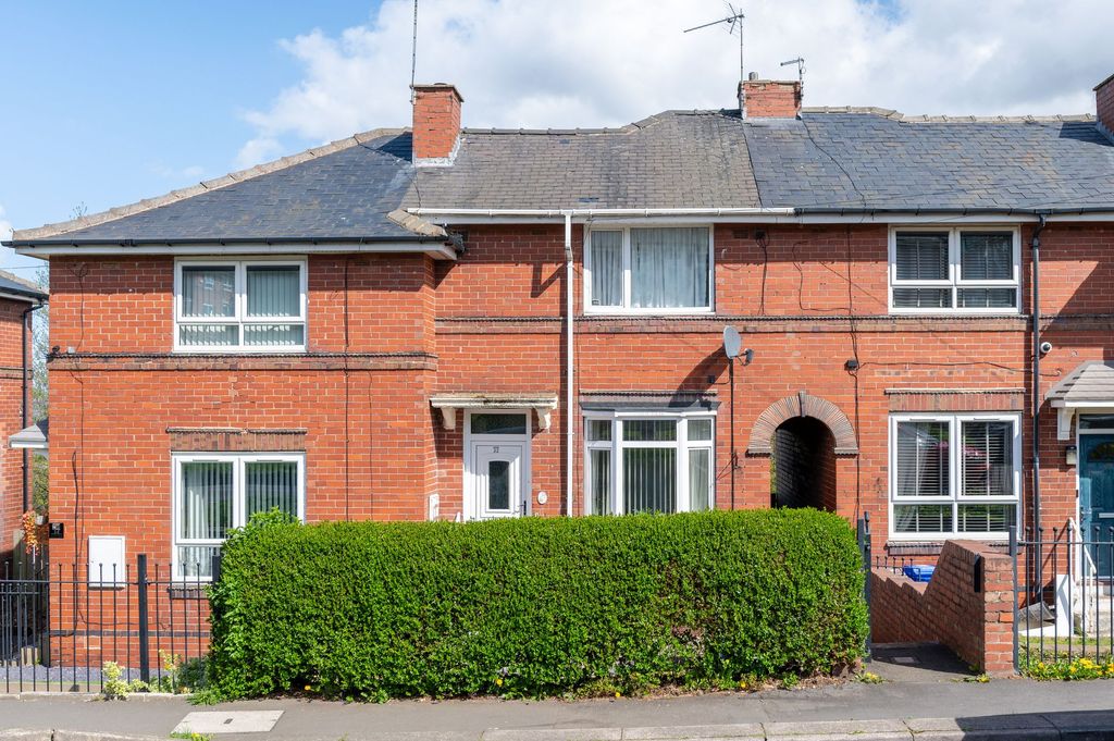 Property photo 1 of 17