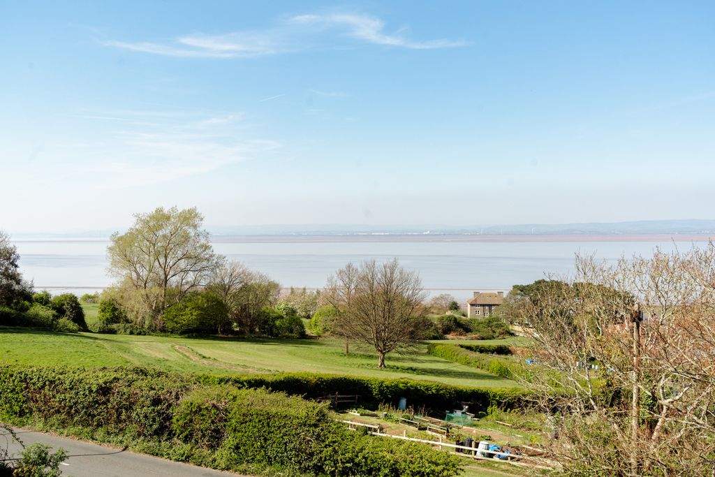 Property photo 2 of 36 2