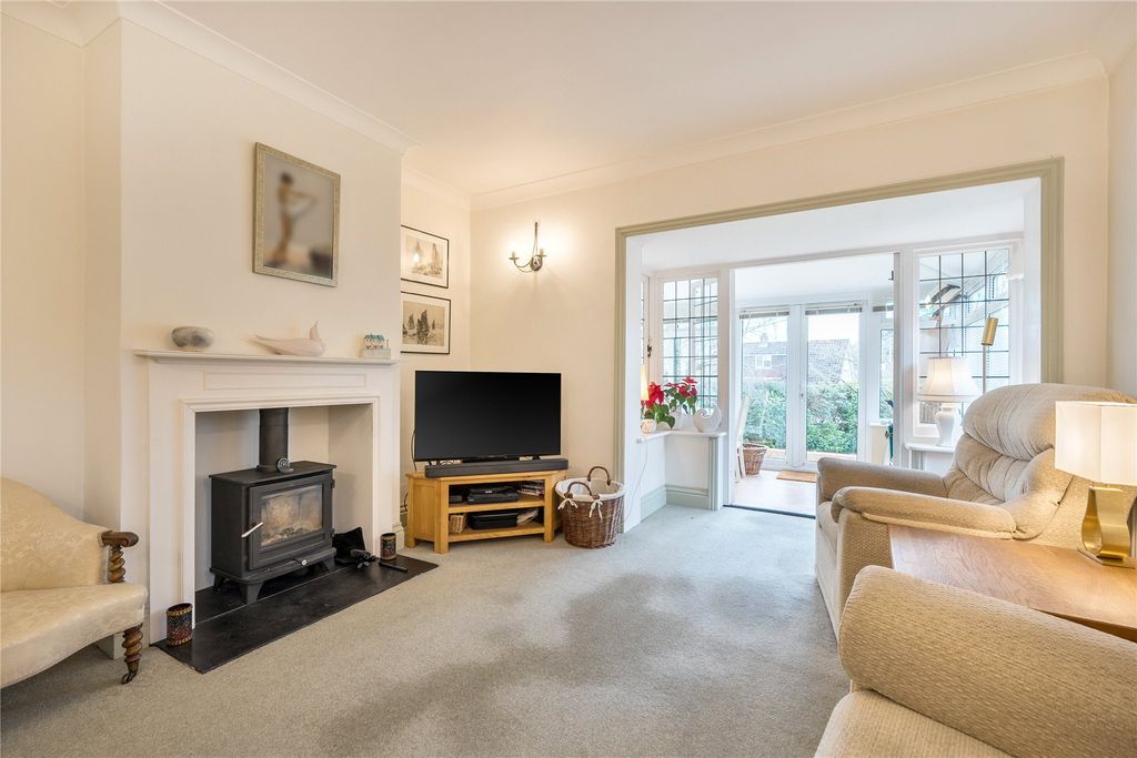 Property photo 3 of 26 Picture No. 27