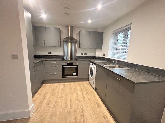 Property photo 3 of 5 Kitchen