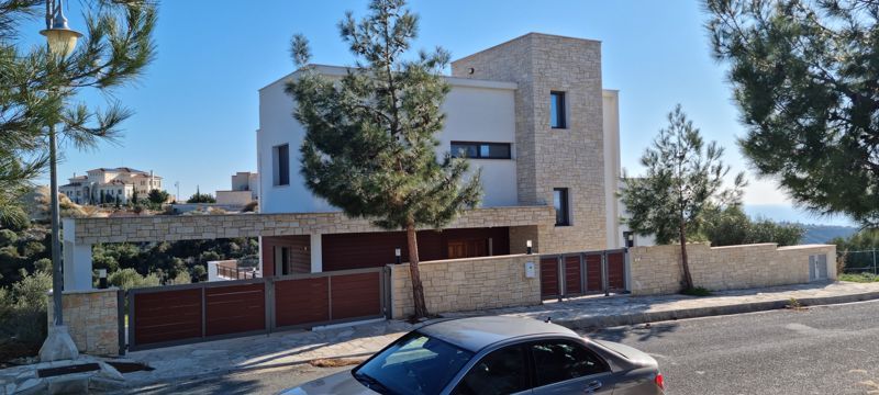 Property photo 2 of 24 Villa Example