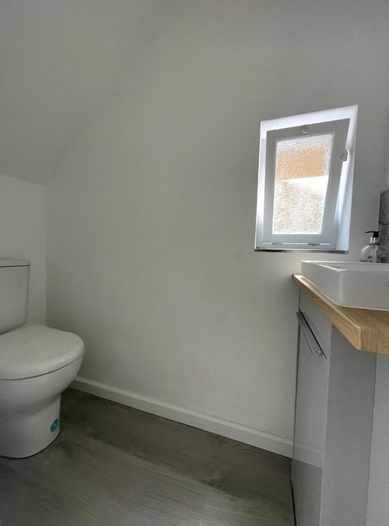 Property photo 2 of 25 4359611