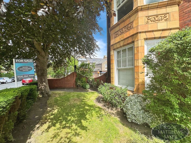 Property photo 3 of 7 Photo 6