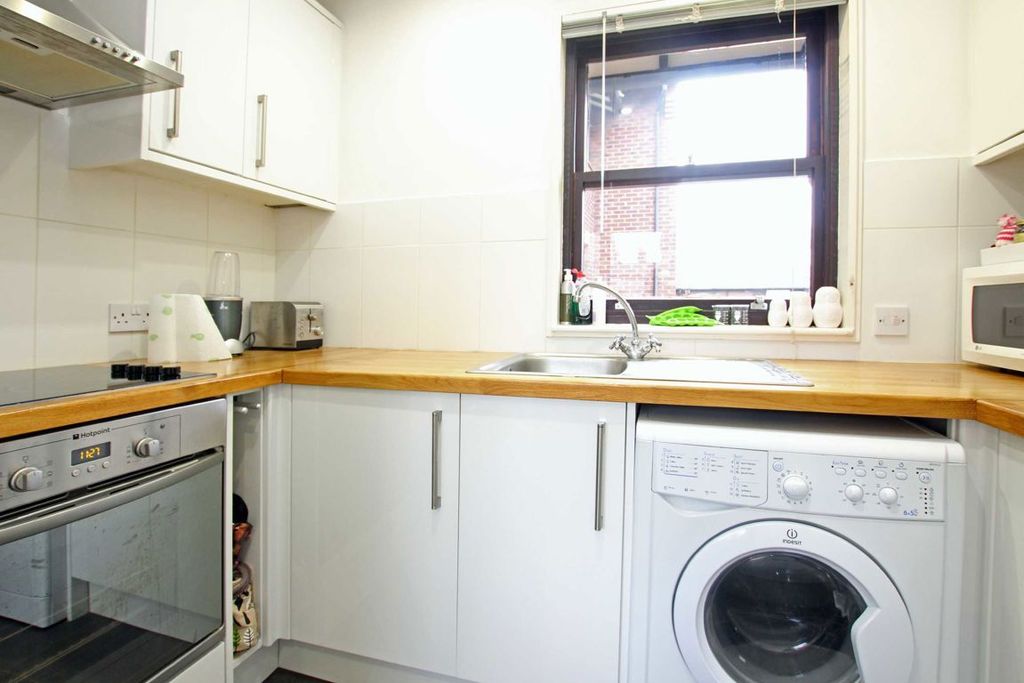 Property photo 3 of 5