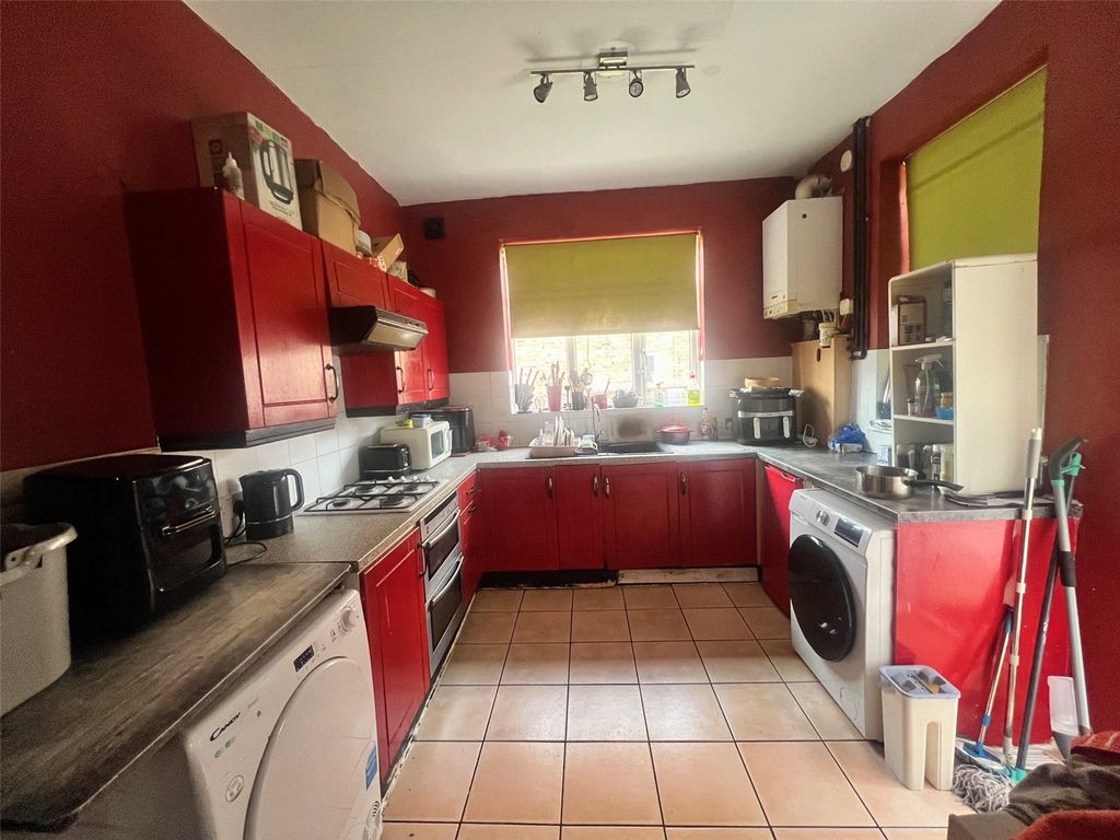 Property photo 3 of 8 Picture No. 08