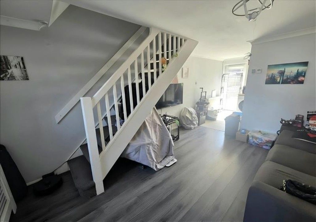 Property photo 3 of 3 Lounge/Diner