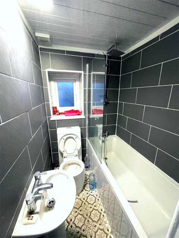 Property photo 3 of 3