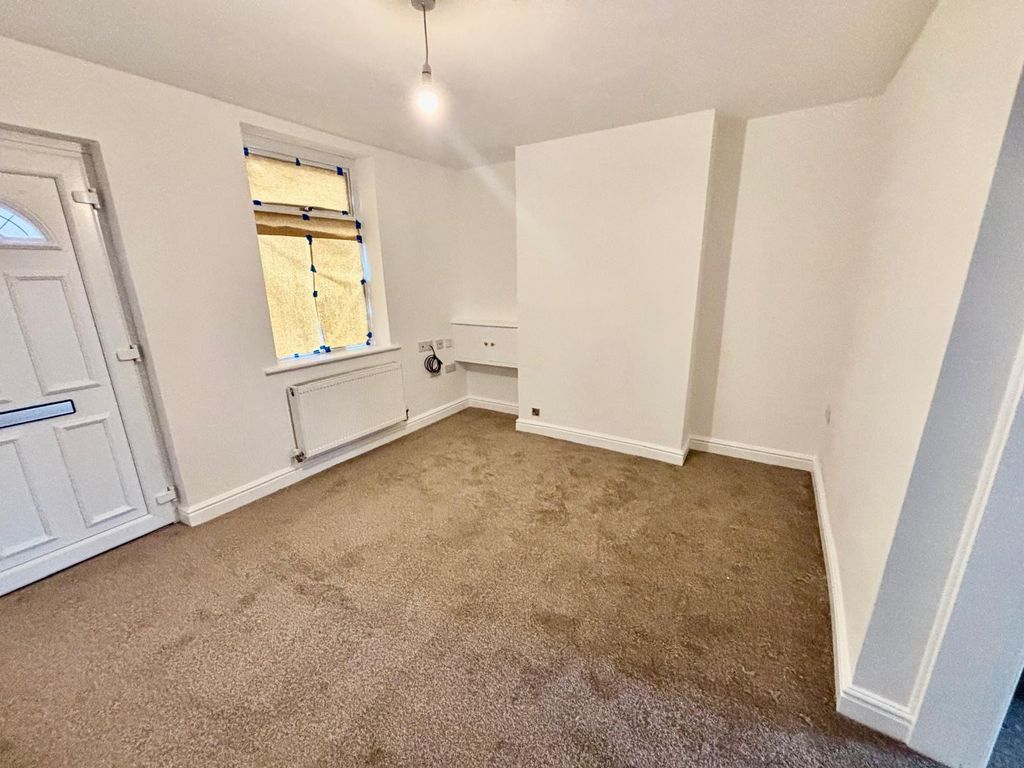 Property photo 2 of 13 Balcony