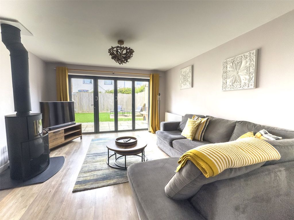 Property photo 3 of 19 Picture No. 42