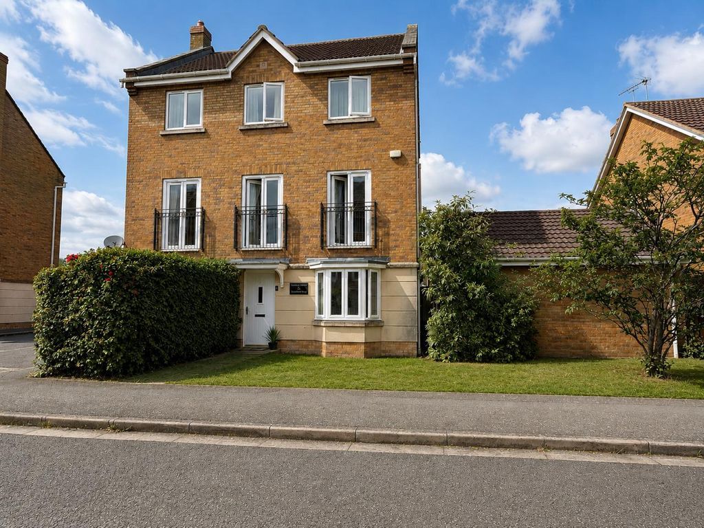 Property photo 1 of 22