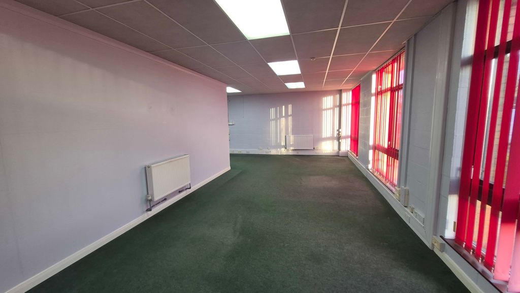 Property photo 3 of 4 Photo 7