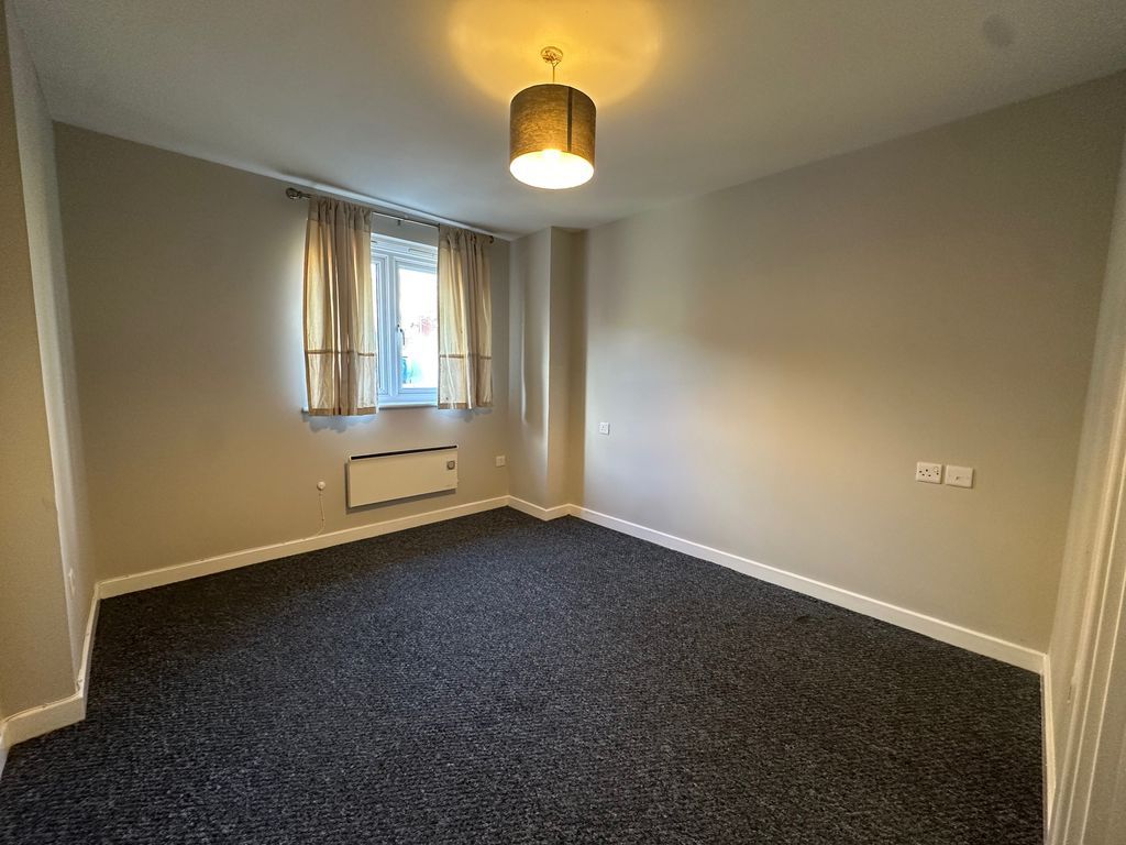 Property photo 2 of 5 Photo 4