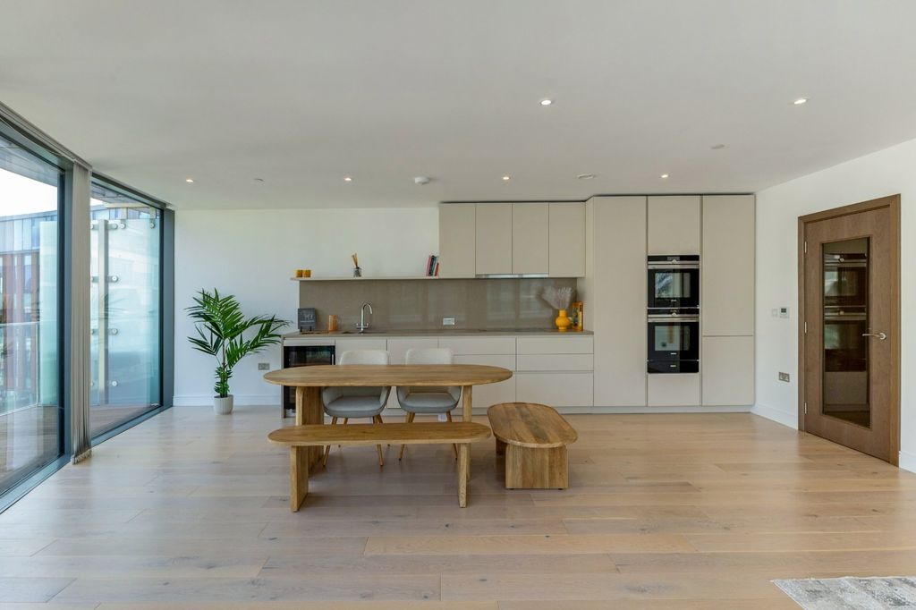 Property photo 2 of 13 Kitchen/Dining
