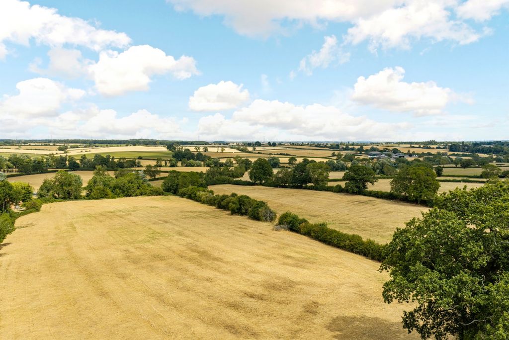 Property photo 2 of 10 Land