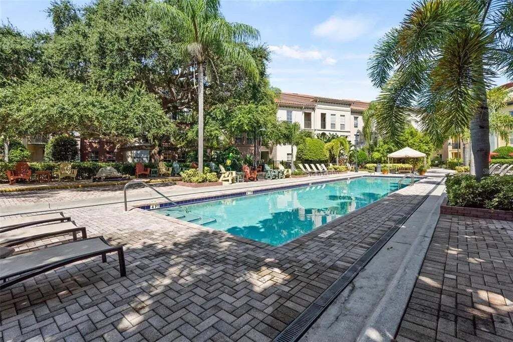 Property photo 3 of 8 <Alttext/>