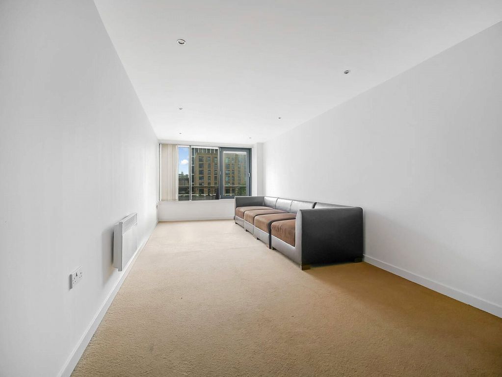 Property photo 2 of 22 Picture No. 04