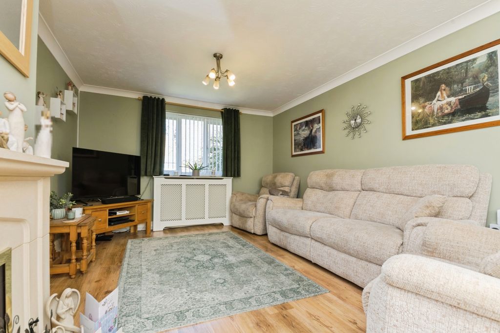 Property photo 2 of 15 Living Room