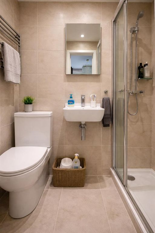 Property photo 3 of 7 _