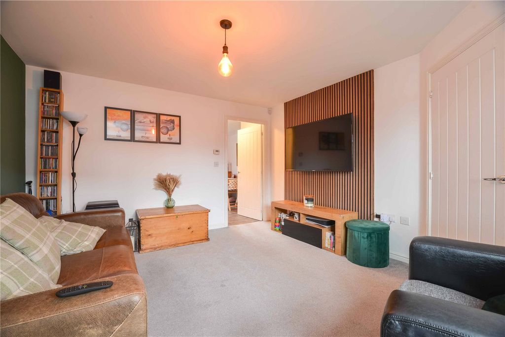 Property photo 2 of 16 Picture No. 22